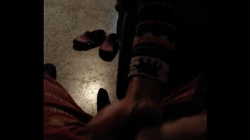 Footjob cum video